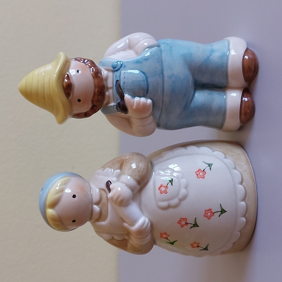 Other - Salt and Pepper Shakers